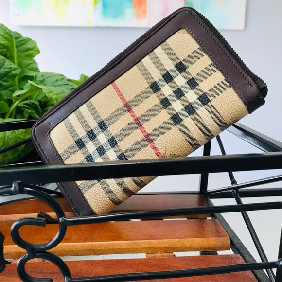 Burberry Handbags - Authentic Burberry Haymarket Zippered Wallet